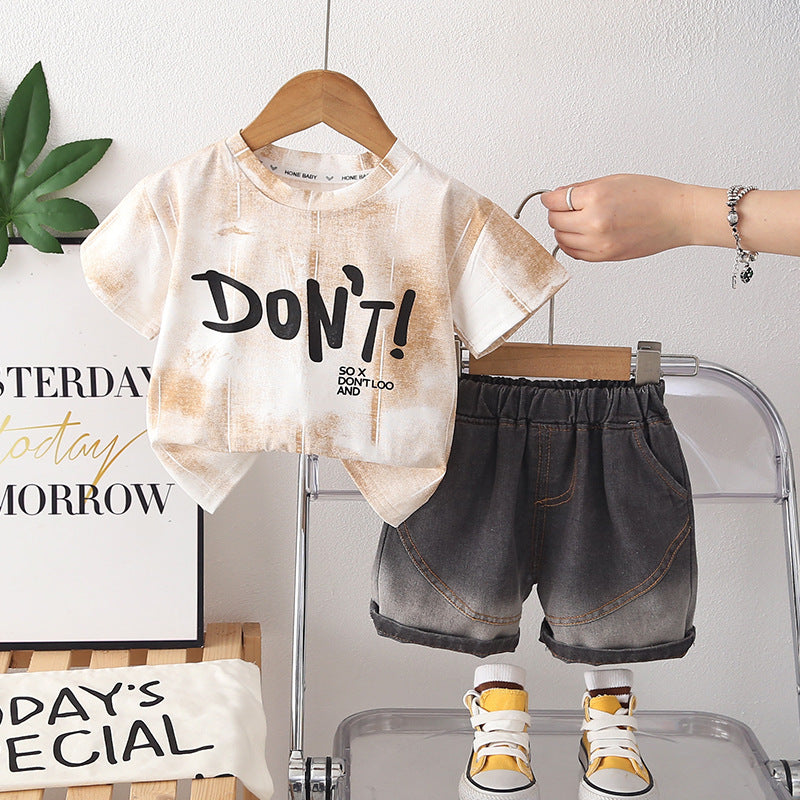 Short sleeved shorts two-piece set for children's clothing