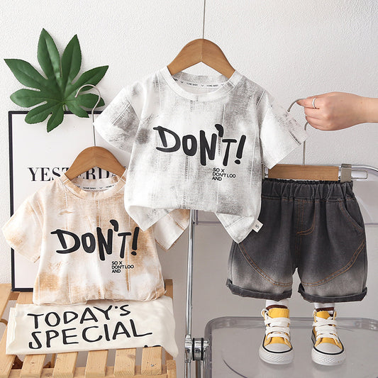 Short sleeved shorts two-piece set for children's clothing