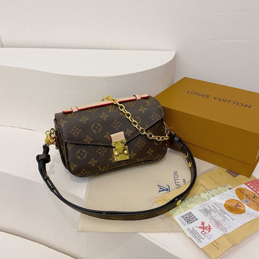 🔥crossbody lv